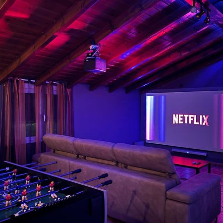 Chalet El Parral - Piscina Y Sala De Cine マラガ エクステリア 写真