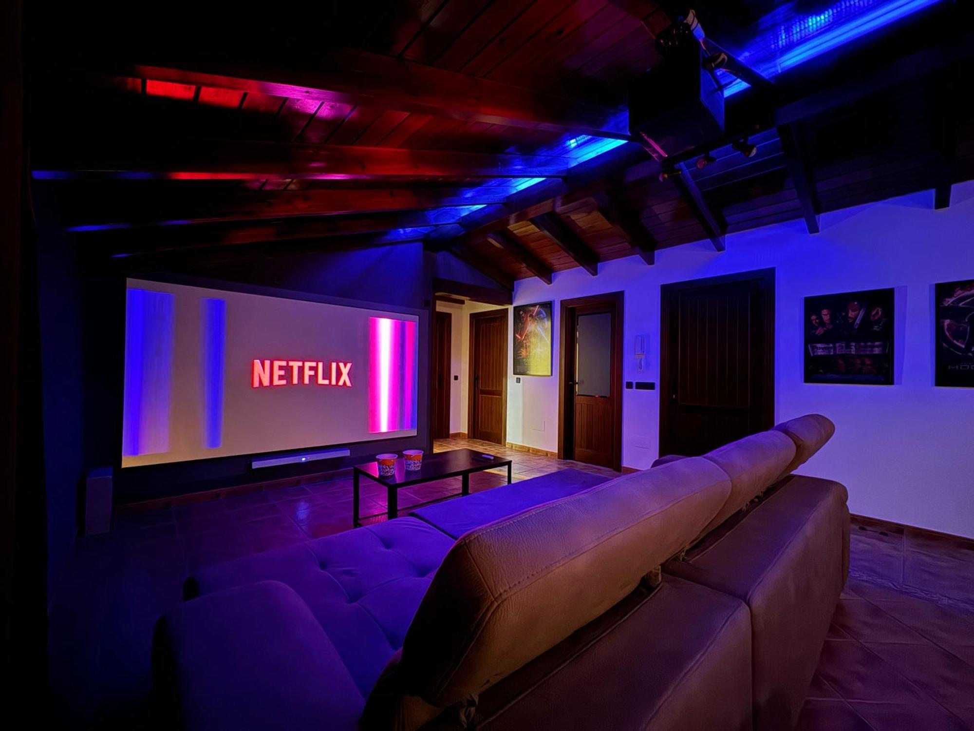 Chalet El Parral - Piscina Y Sala De Cine マラガ エクステリア 写真
